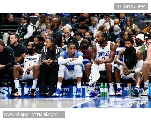 快船本赛季仍有希望小卡信心满满称还有62场比赛待战