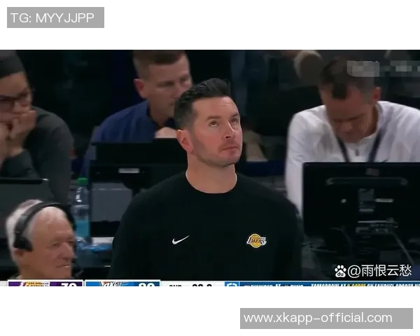 湖人替补得分惨淡遭遇惨败雷迪克需迎接严峻挑战与考验 湖人替补得分惨淡遭遇惨败雷迪克需迎接严峻挑战与考验