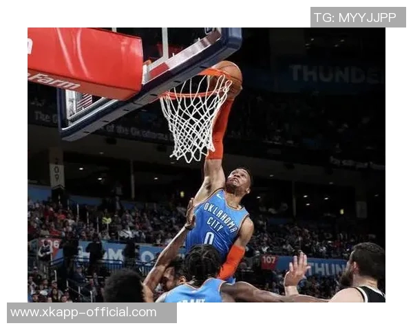 乔治下半场状态回暖15投5中贡献15分12篮板5助攻表现值得肯定 乔治下半场状态回暖15投5中贡献15分12篮板5助攻表现值得肯定