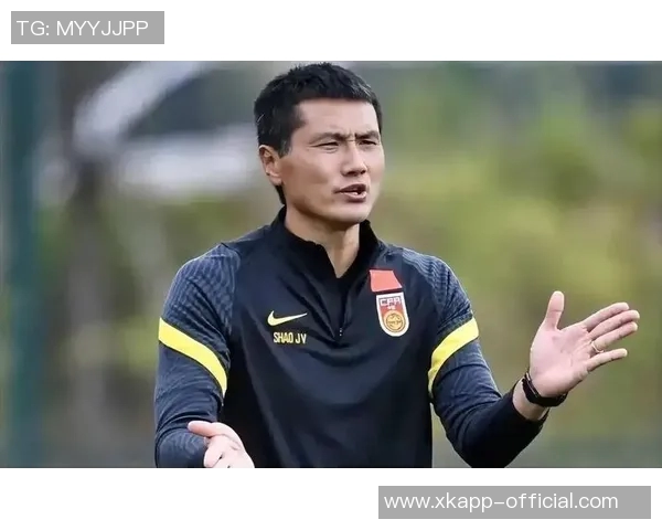 国足主帅邵佳一将在广东肇庆召开媒体见面会,期待新征程的启航 国足主帅邵佳一将在广东肇庆召开媒体见面会,期待新征程的启航