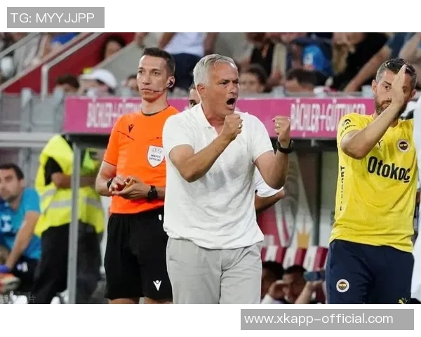 德甲多队关注费内巴切中场希曼斯基冬窗或迎来转会机会